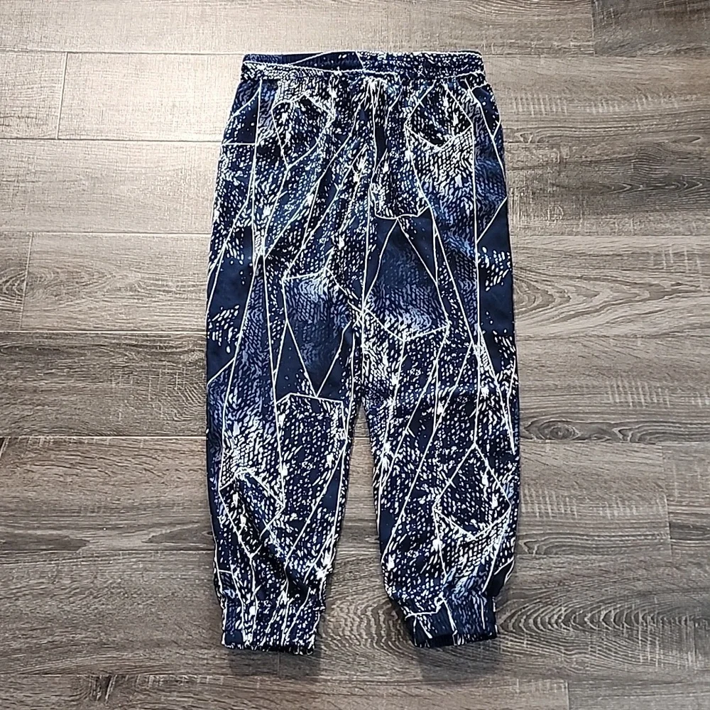 🦜 Mossimo silky patterned Joggers 🦜